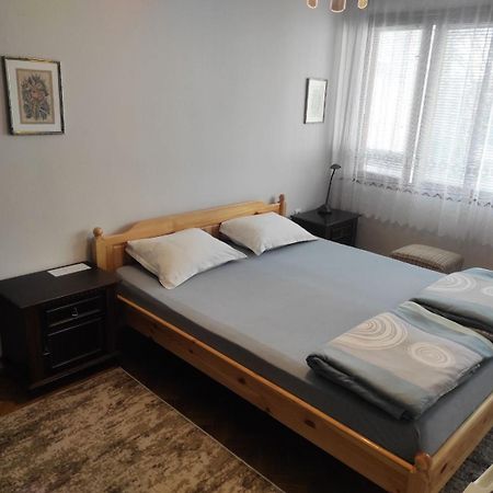 Rooms In เนเซบาร์ ภายนอก รูปภาพ
