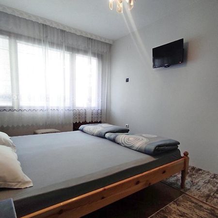 Rooms In เนเซบาร์ ภายนอก รูปภาพ